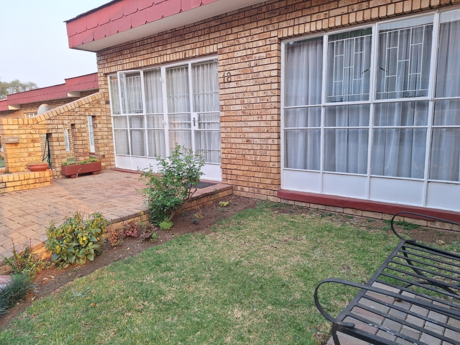 1 Bedroom Property for Sale in Miederpark North West